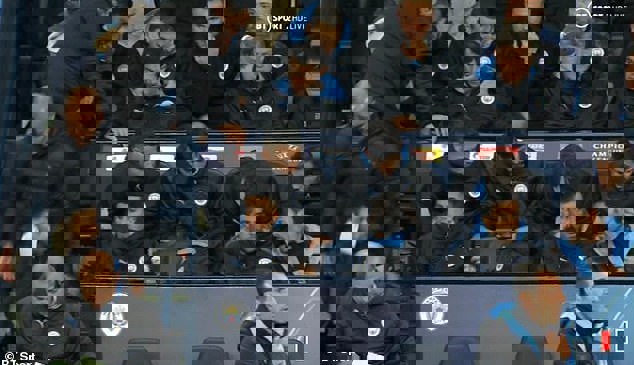 1445565