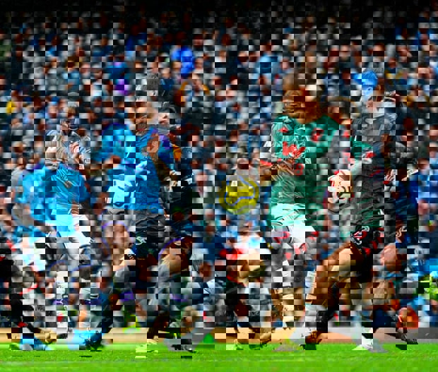 1446469