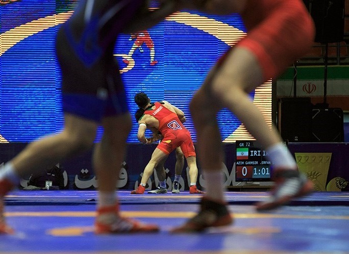 اعتراض دانشگاه آزاد به تخلف رعدستارگان ساری