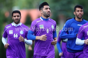 درگیری در رختکن استقلال بعد از بازی با ماشین