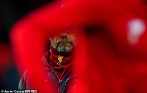 کلوپ به فیلمبردار: من دلقک نیستم!