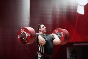 سرمربی تیم ملی وزنه برداری استعفا داد