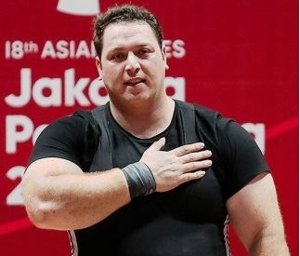 وزنه برداری که یک ساله مربی-مدیر شد