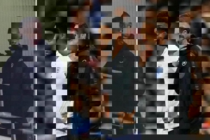 دفاع استرلینگ از جو گومز: هو کردن جو اشتباه بود