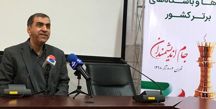 پهلوانزاده: شطرنجبازان تا یک میلیارد هم درآمد دارند