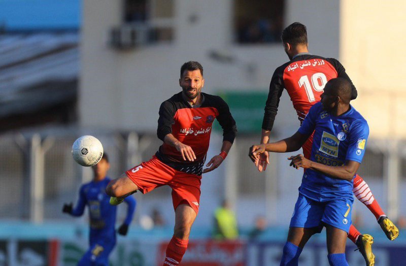 بیژن: توپ گولمان زد و از استقلال گل خوردیم