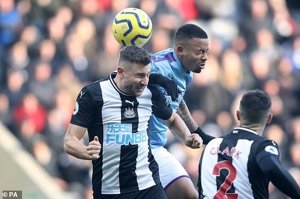 نیوکاسل 2-2 منچسترسیتی؛ دو امتیاز دیگر هم پرید