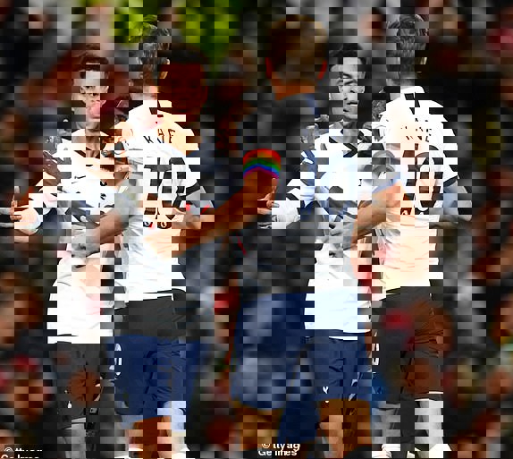 1456553