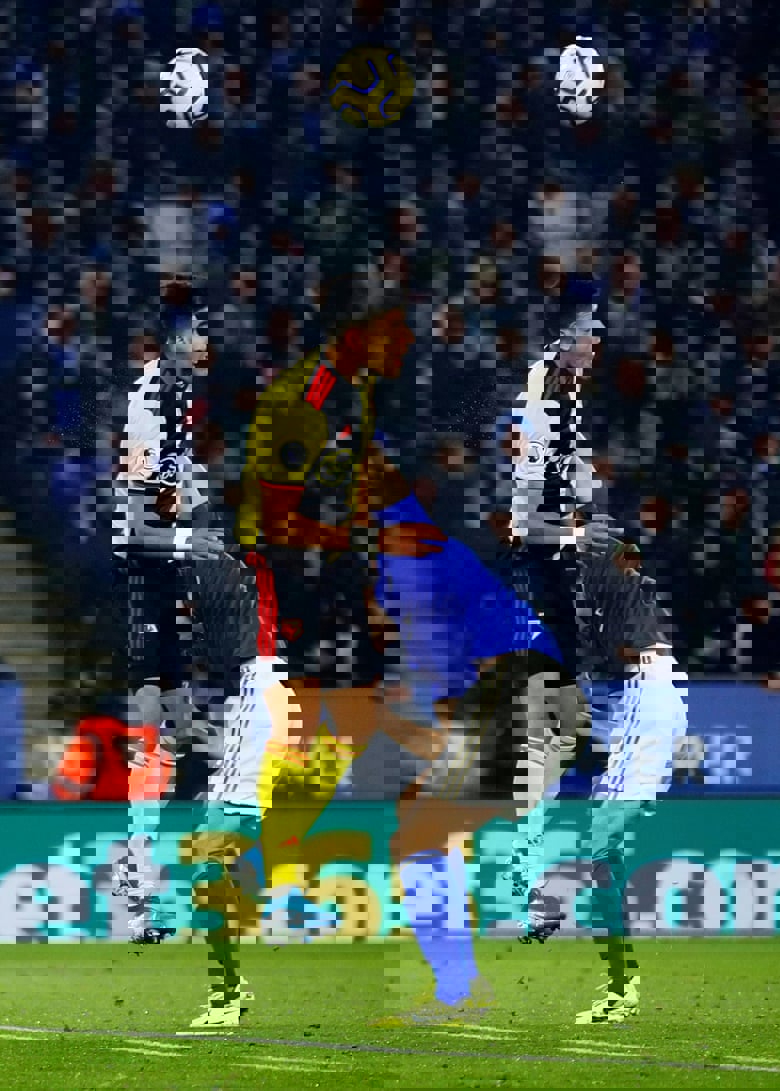 1456570