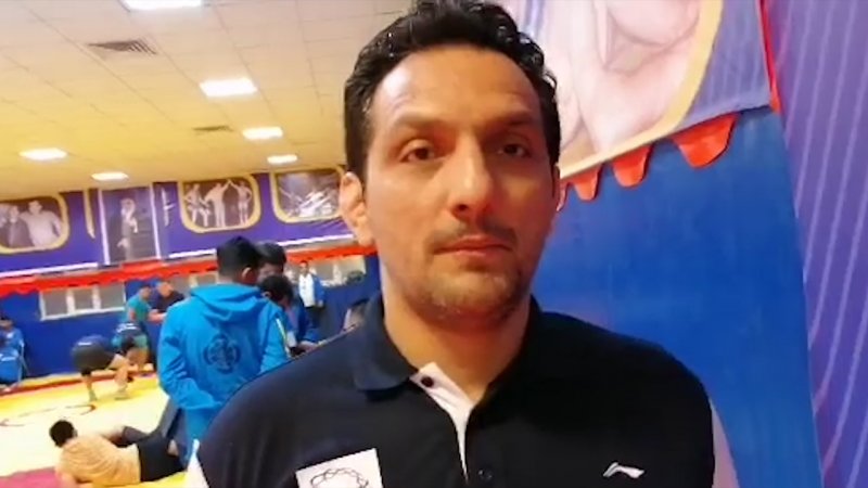 واکنش درستکار به انتقاد از قهرمان لیگ کشتی