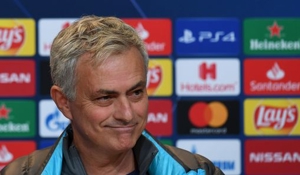 اعتراض عجیب مورینیو به توپ جمع کن ها