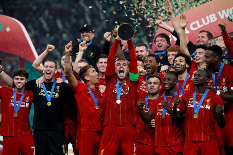 نشان طلایی روی لباس لیورپول قرار می گیرد؟