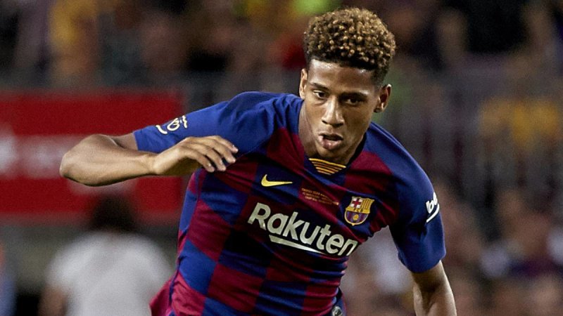 انتقال مدافع بارسلونا به میلان قطعی شد؟