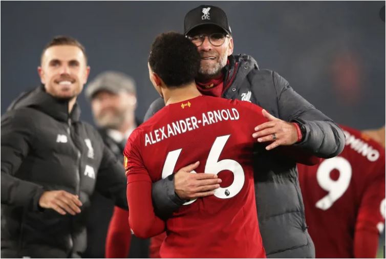 یورگن کلوپ مدافع ارزشمندش را از دست داد