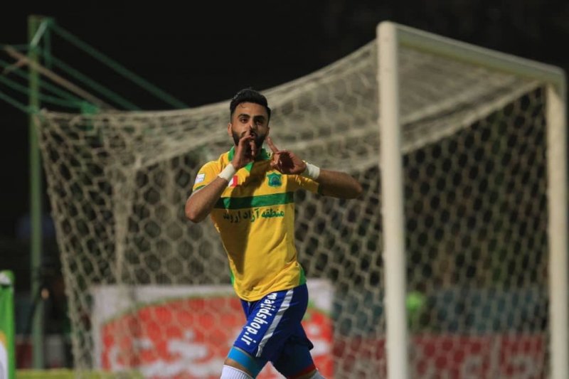 اگر سهمیه یا قهرمانی می‌خواهیم، باید پرسپولیس را ببریم
