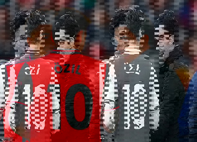 واکنش اوزیل به پیروزی درخشان آرسنال بر منچستر