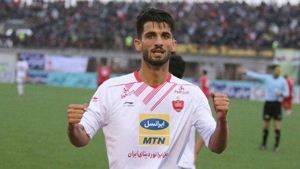 آقای گلی مهاجم اسبق پرسپولیس در لیگ دو