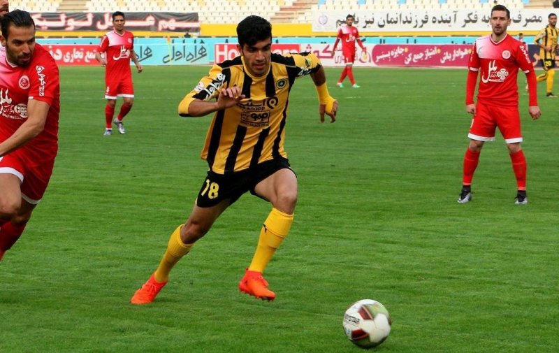 مدافع سپاهان به نساجی مازندران پیوست