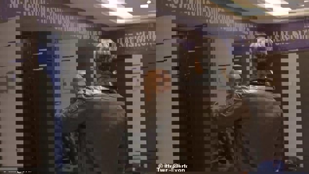 1469624