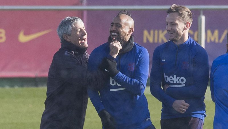 اضطراب در بارسا؛ ضرب الاجل برای فروش 3 بازیکن