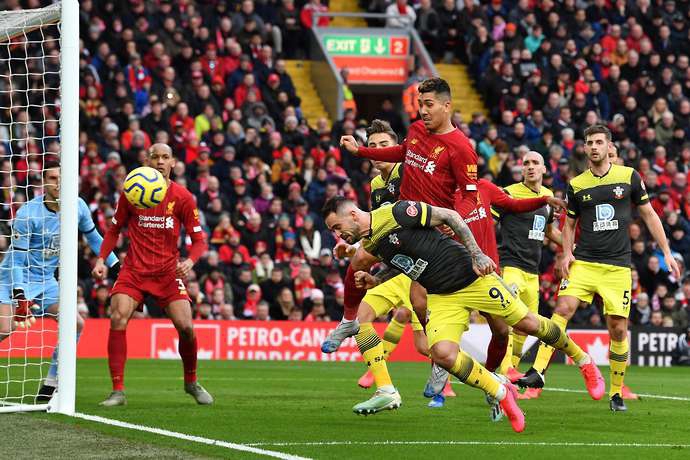 خوش و بش صمیمانه لیورپولیها با ستاره ساوتهمپتون