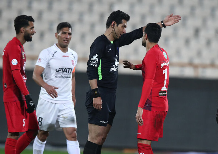 هزینه تست کرونای داوران فوتبال دردسر ساز شد!