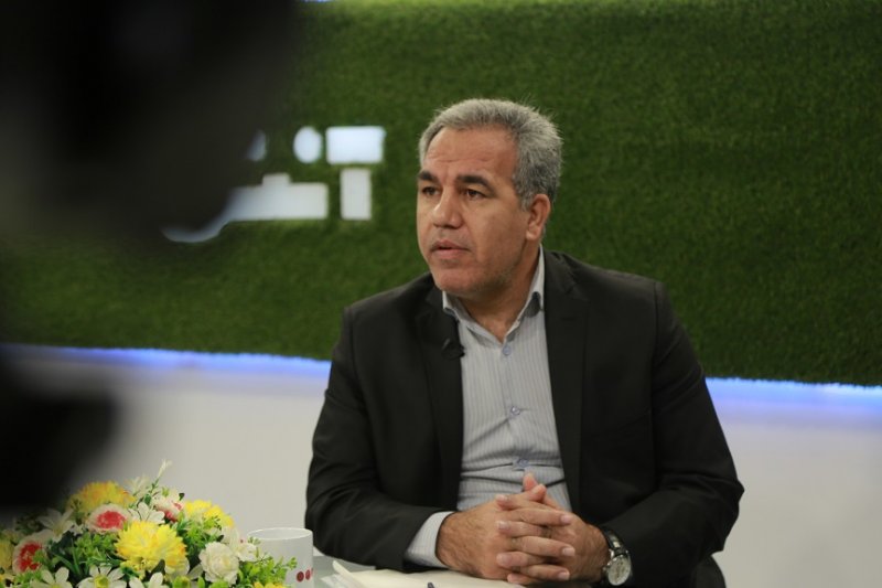 عرب: صادقیان اصلا جزو گزینه‌های پرسپولیس نبود