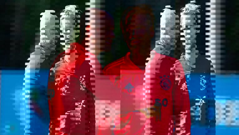 اریک تن هاگ: لیورپول بهترین تیم جهان است