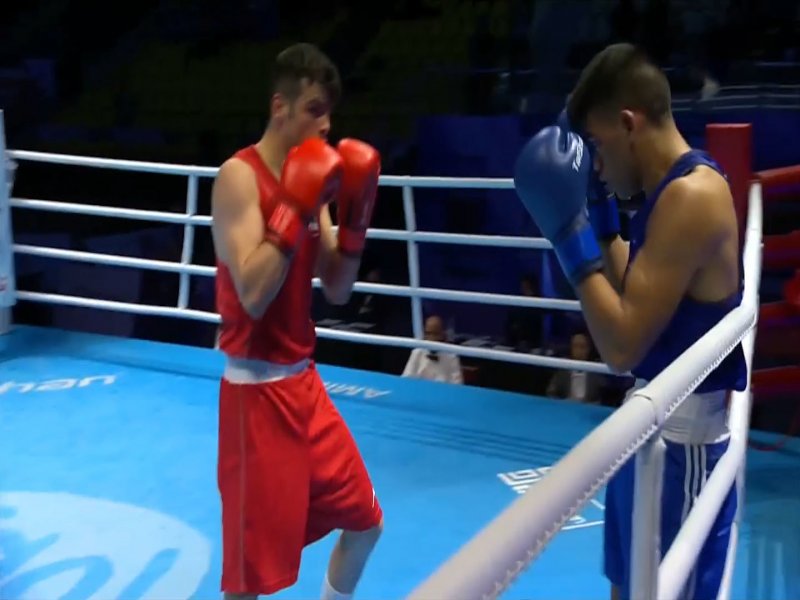 انتخابی المپیک؛ پیروزی شریفی مقابل بوکسور چینی