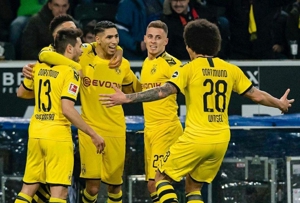 گلادباخ۱- ۲دورتموند؛پیروزی زنبورها در نبرد بزرگ هفته