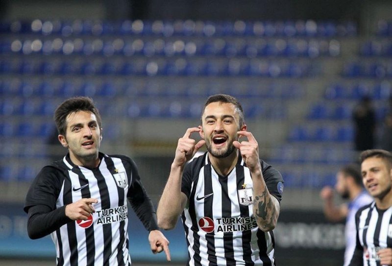 توقف نفتچی در حضور نریمانجهان