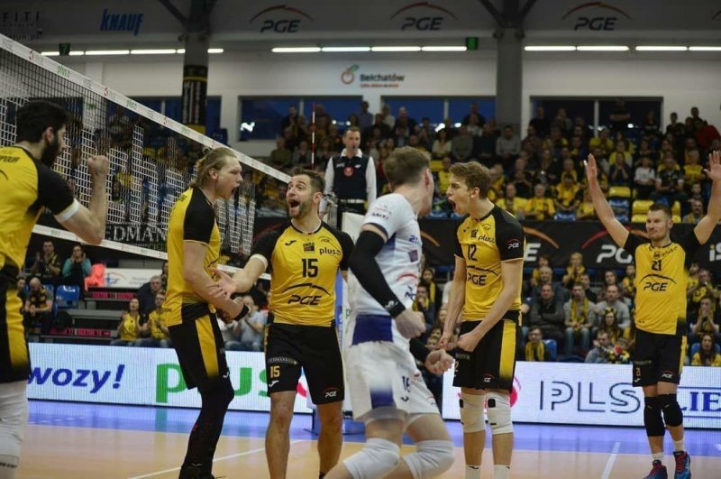 همتیمیهای عبادیپور در اسکرا ماندند