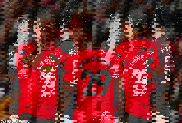 1484319