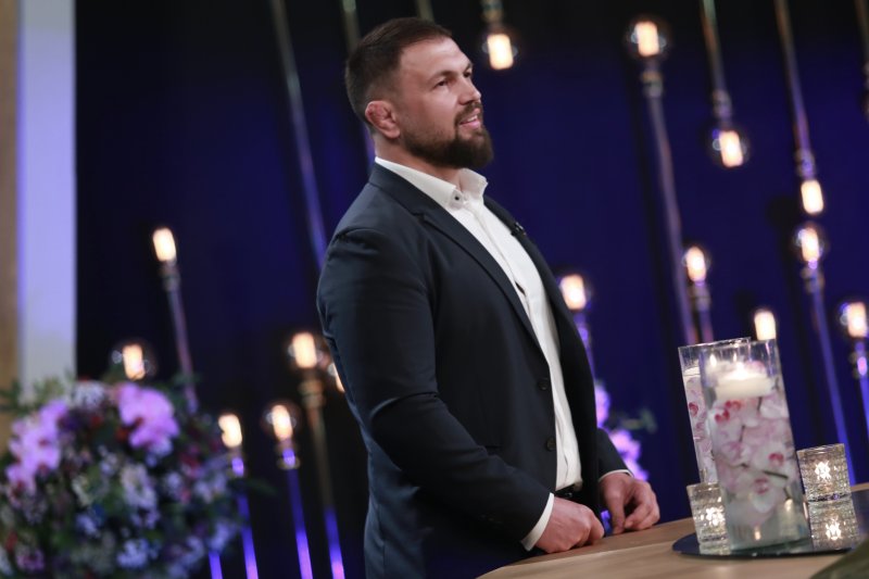 کمیل قاسمی: احساس کردم نباشم بهتر است