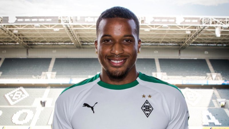 گلادباخ و رد پیشنهاد 50 میلیون یورویی بارسلونا