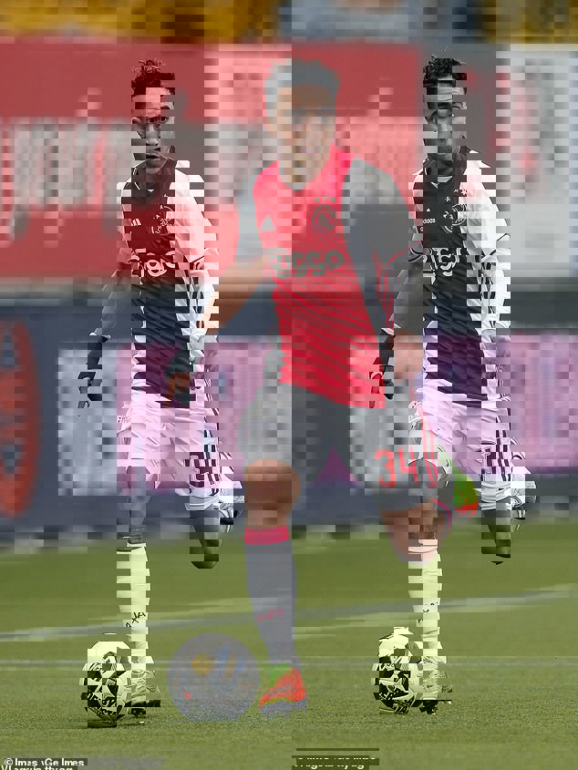 1487534