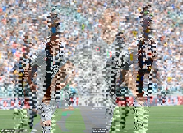 رونالدو در آستانه ثروت یک میلیارد دلاری!