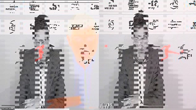 1489808