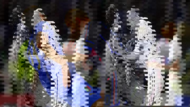 روایت رختکن فرانسه؛ بعد از ضربه زیزو به ماتراتزی