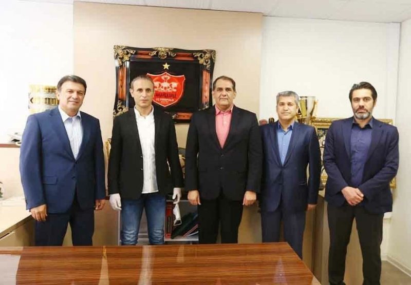گل محمدی و پیروانی به باشگاه پرسپولیس رفتند