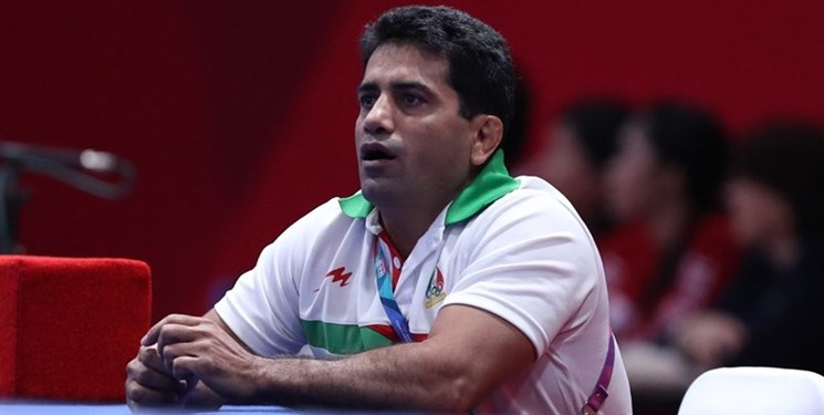 طلایی: با کیسه زباله وزن نوجوانان را کم می‌کنند