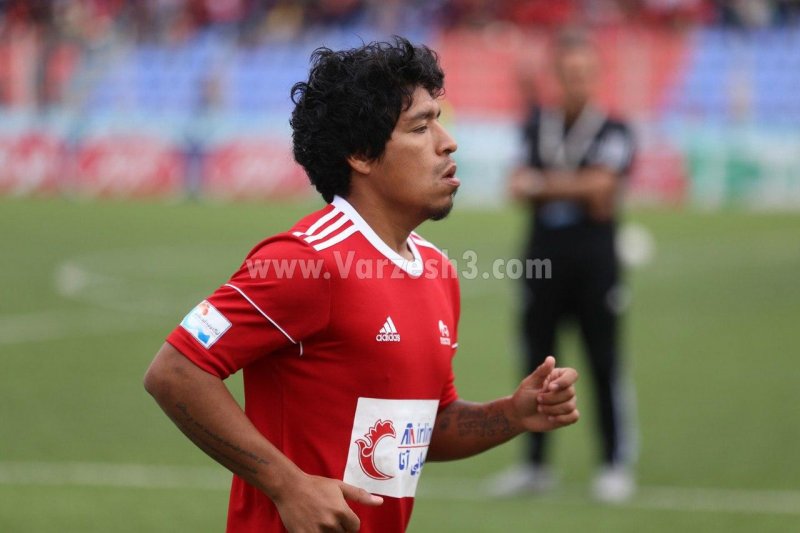 میمبلا به بازی با استقلال نرسید