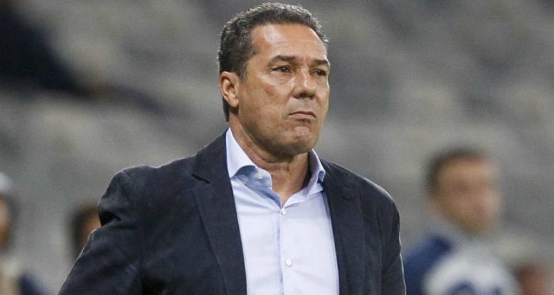 بازی 6 دقیقه ای را بردیم و وارد تاریخ رئال شدم