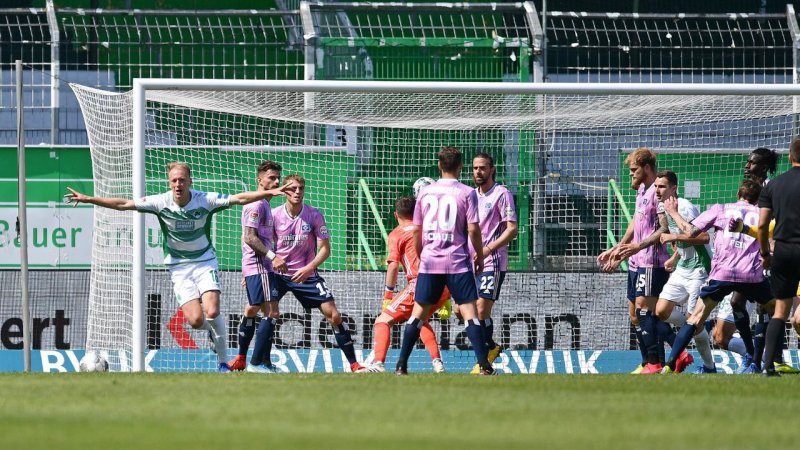 توقف عجیب مدعیان بزرگ در بوندسلیگا2