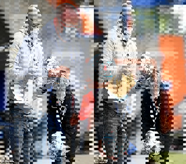 1497821