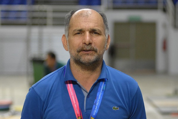 خورشیدی: نمیتوانیم خود سر اردو تشکیل دهیم