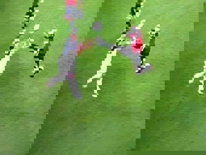 اخراج بروسلی، ثانیه ای بعد از اشتباه رونالدو! (عکس)