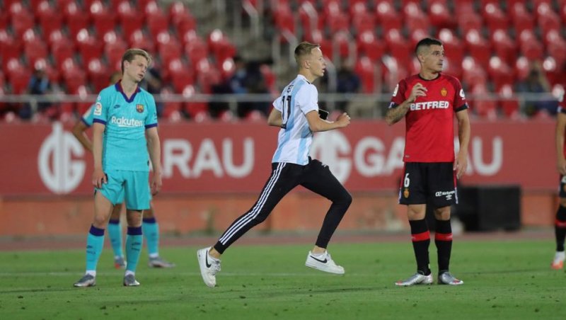 بازی بی‌تماشاچی و تهدید مسی با لباس آرژانتین