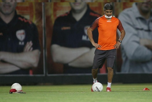 مربی فولاد: سراج آمار اشتباه میدهد