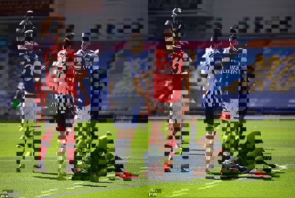 جانشین گلر مصدوم آرسنال از بارسا می آید؟